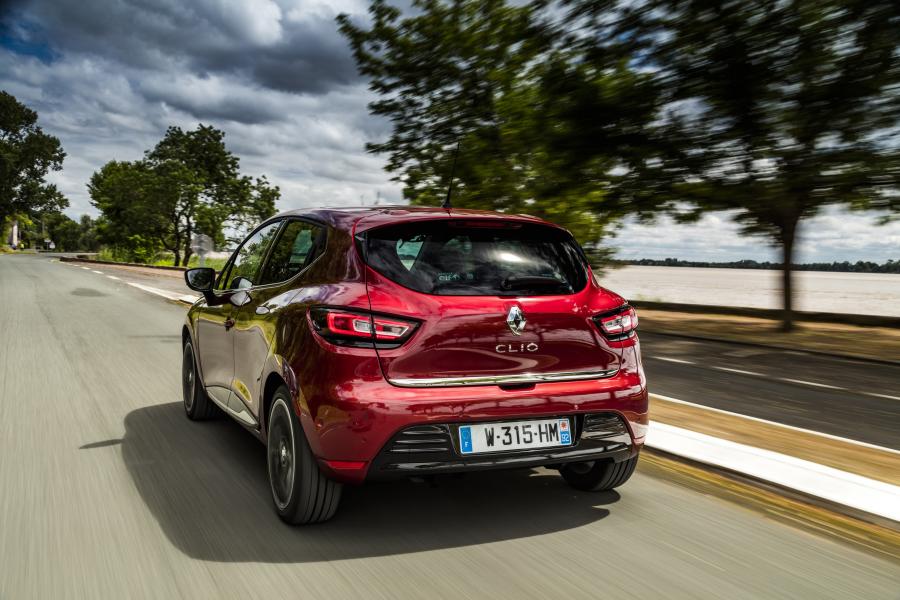  Renault Clio 2016 года  (фото 66 из 80)